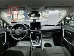 تۆیۆتا ڕاڤ 4